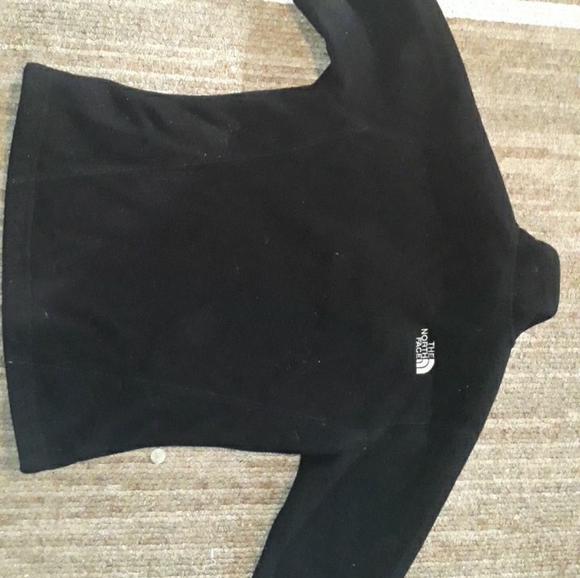 North face - Picture 2 of 2